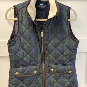 British Khaki Quilted Vest with Black Plaid & Sherpa Design. Sz Med